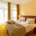 Roewers Privathotel & Hotel Sellin (Rugen)