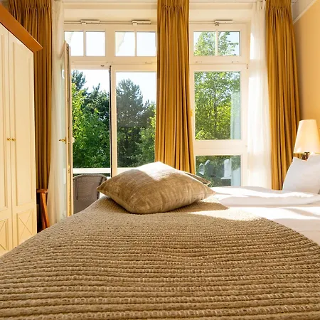 Hotel Romantik Roewers Privathotel 5*