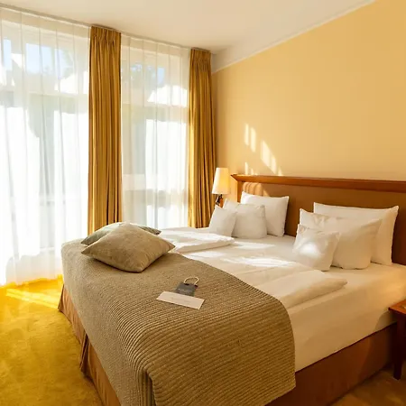 Romantik Roewers Privathotel Hotel Sellin (Rugen)