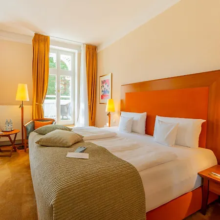 Roewers Privathotel & מלון 5*