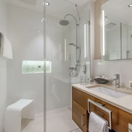 Roewers Privathotel & 5* Sellin (Rugen)
